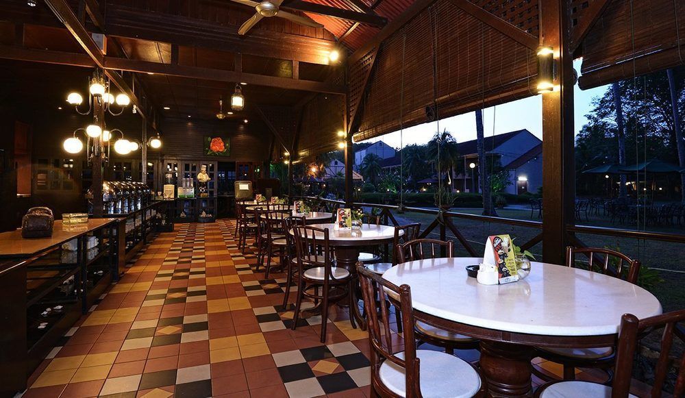Vivilla By Holiday Villa Cherating Exterior foto